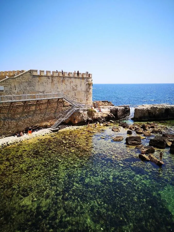 דירה סירקוזה Jasmine Studio By The Sea איטליה