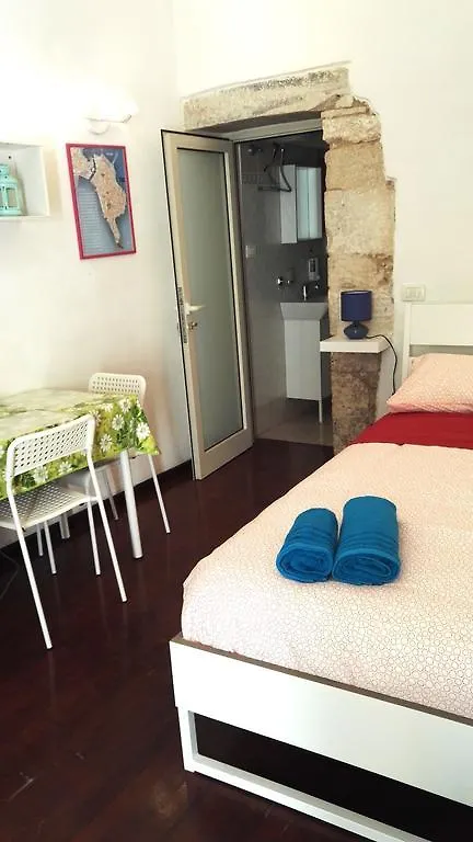 דירה סירקוזה Jasmine Studio By The Sea
